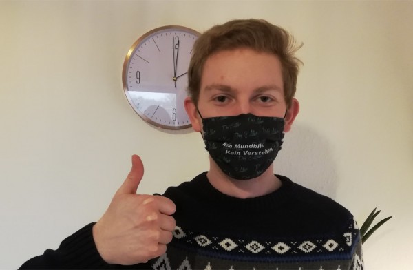 Alltagsmaske mit Botschaft
